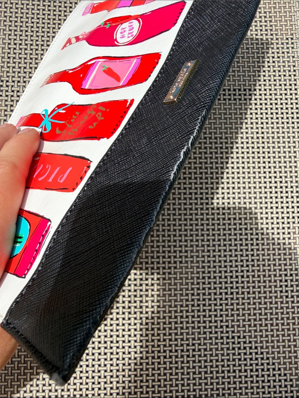 Kate Spade Hot Sauce Gia Wristlet [limited edition] - Picture 4 of 5